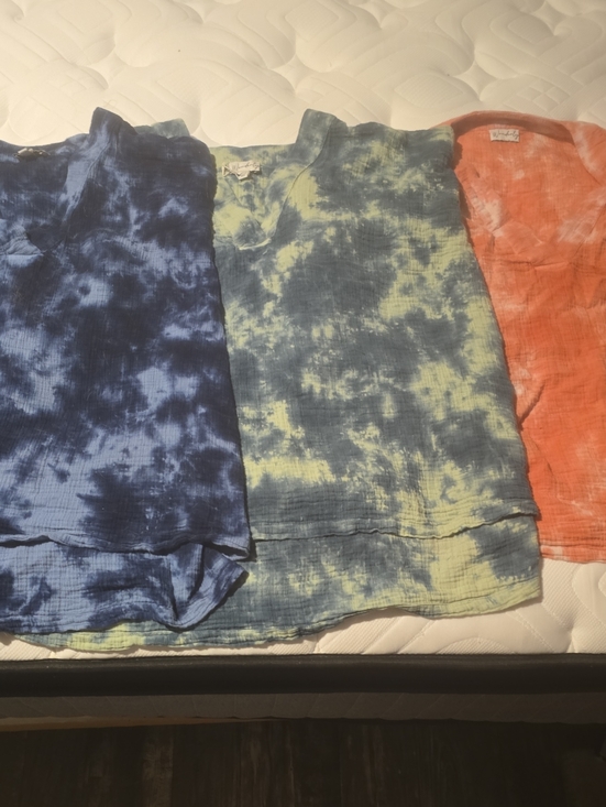 Wonderly Tops - Wonderly Tie-Dye Short Sleeve Tops - Blue, Green, Orange